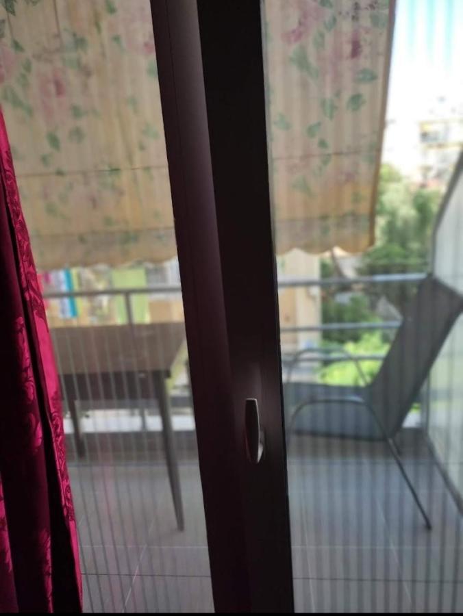 Apartamento Λουτράκι Κέντρο Exterior foto
