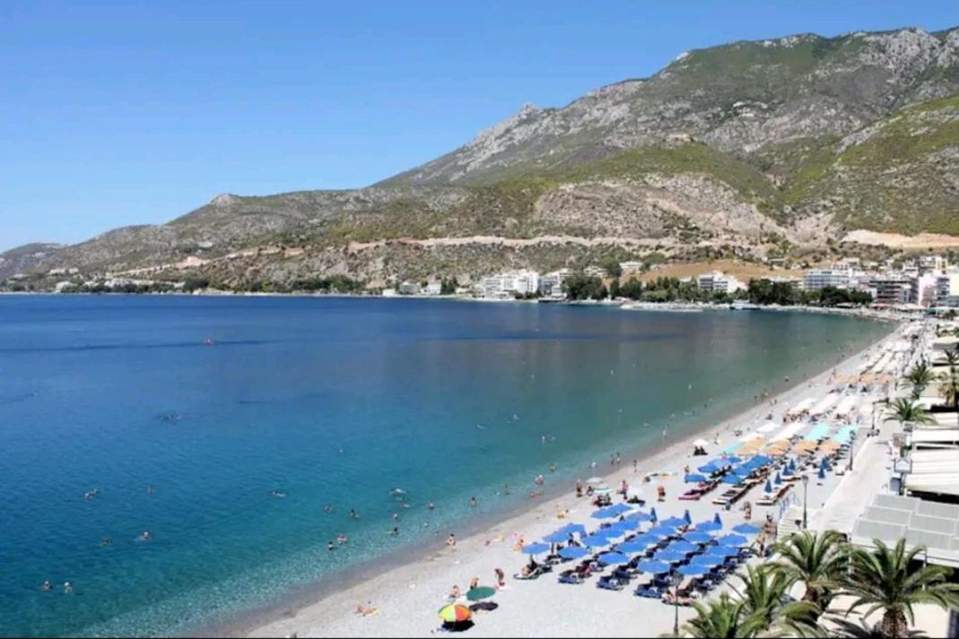 Apartamento Λουτράκι Κέντρο Exterior foto