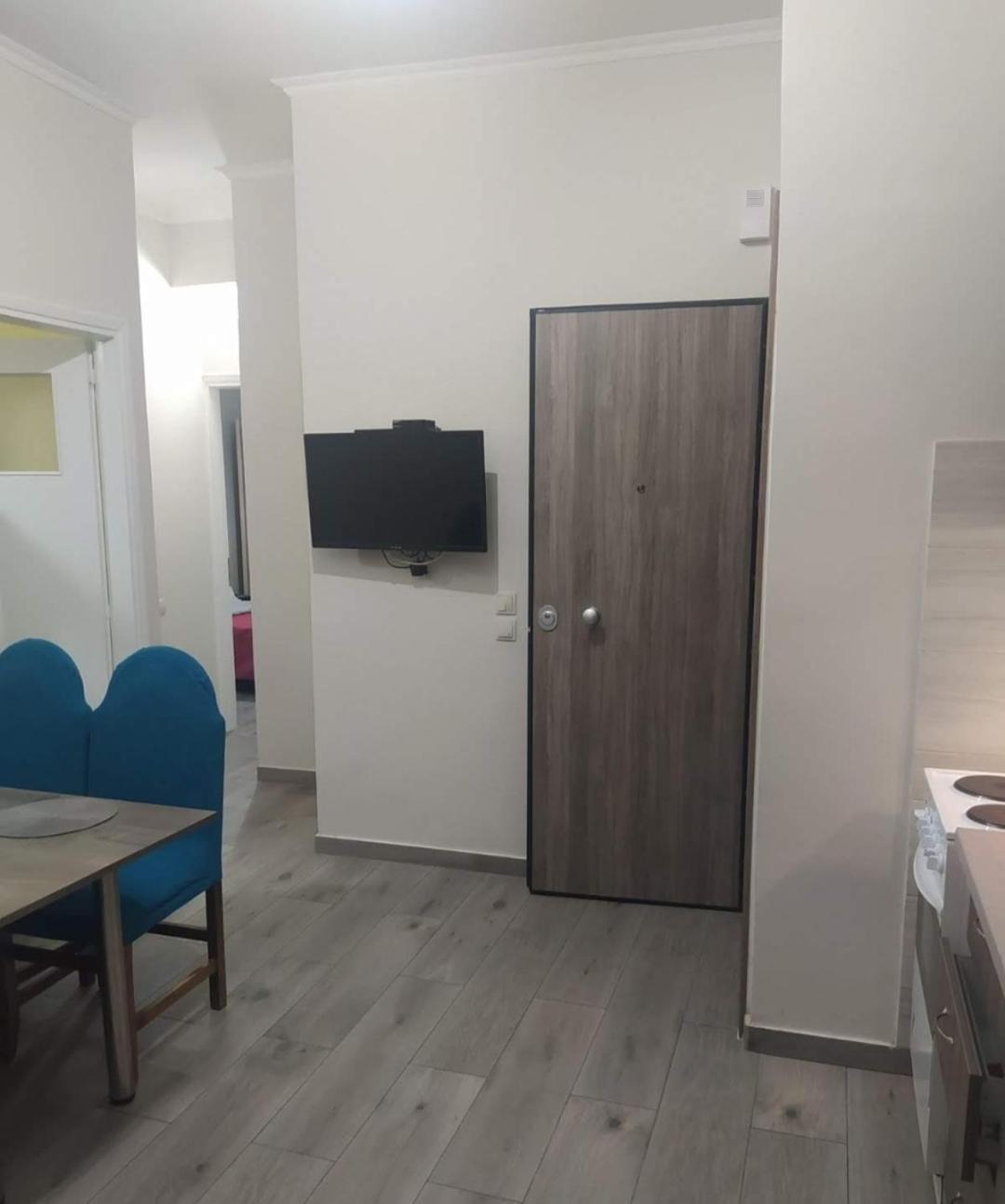 Apartamento Λουτράκι Κέντρο Exterior foto